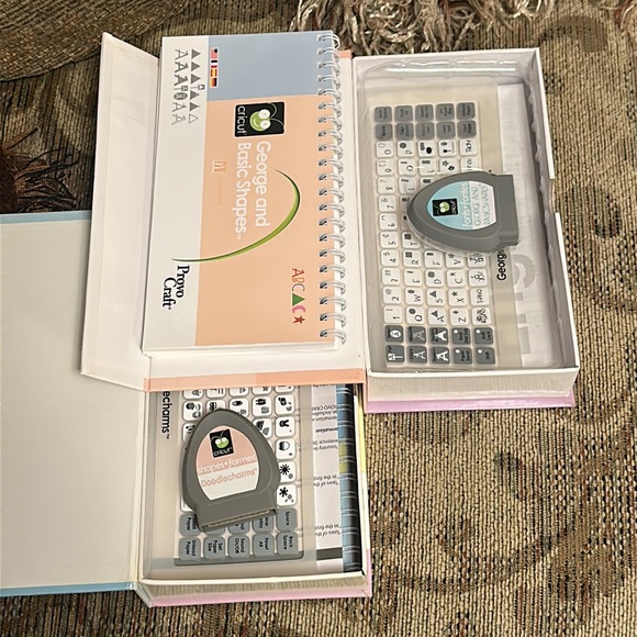 Provo craft basic shapes and doodle charms - Picture 3 of 3